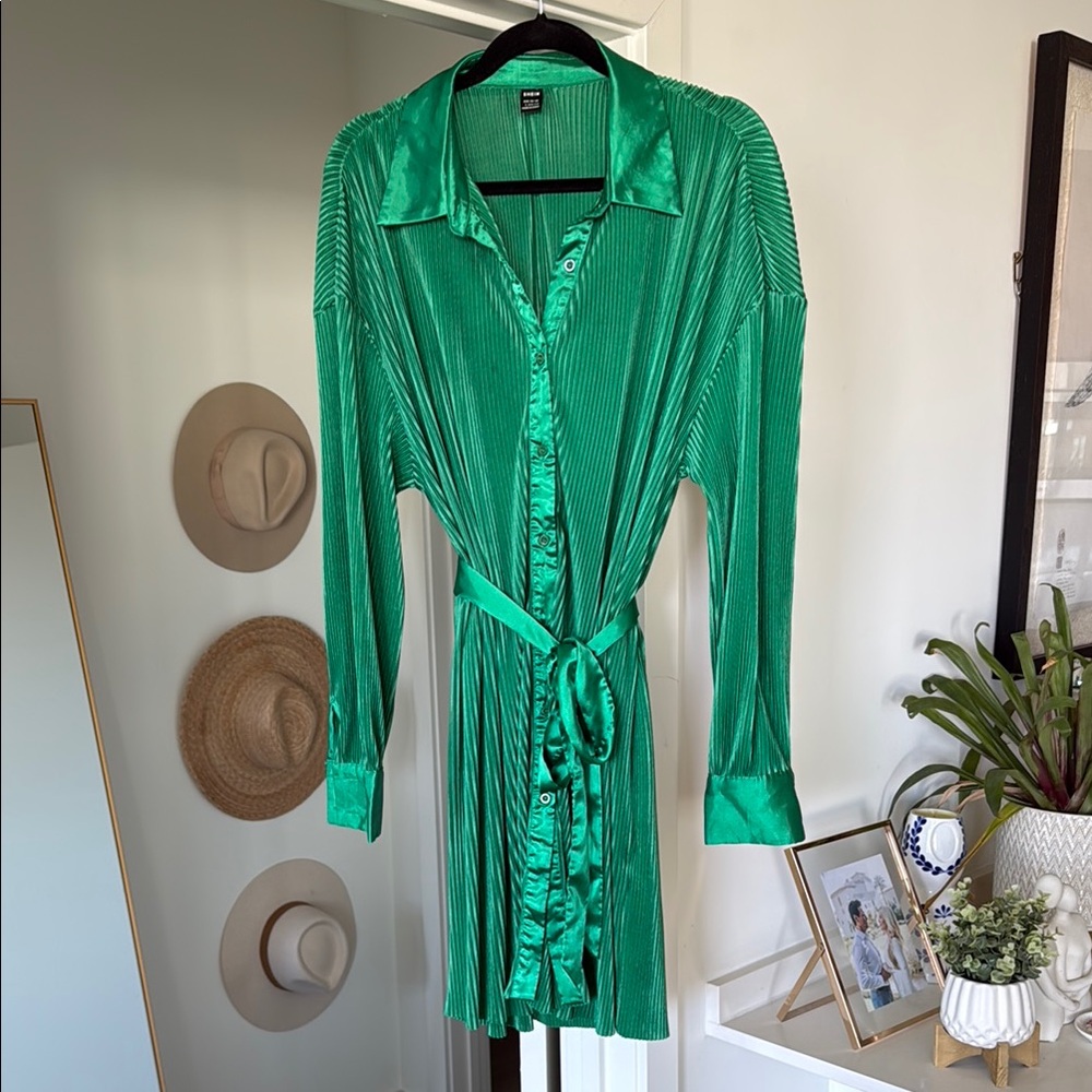 Vibrant Plisse Green Shirtdress Satin
